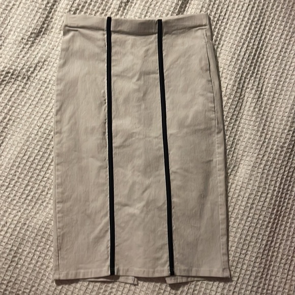 Charlotte Russe 2- piece - Picture 3 of 4